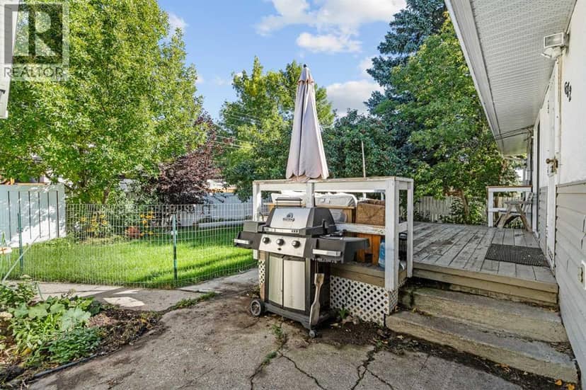 632 44 Avenue NW — photo 36 of 40