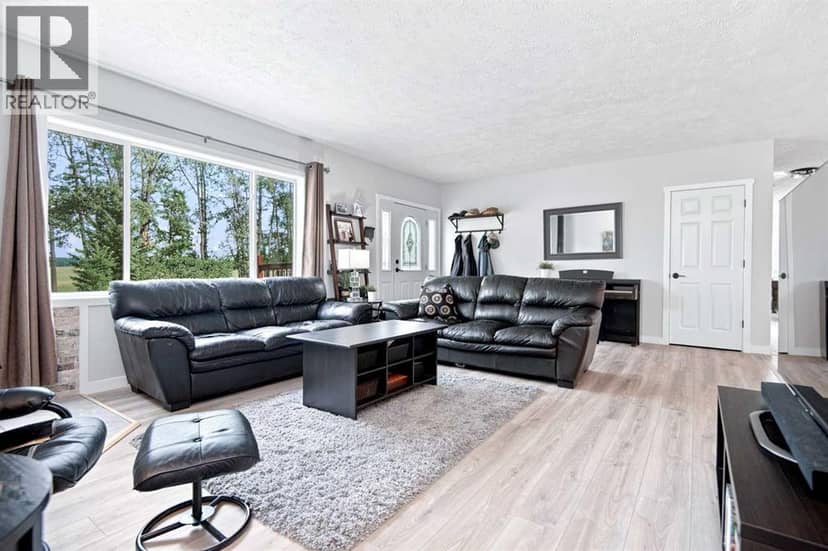 370040 Range Road 4-0 — photo 13 of 40