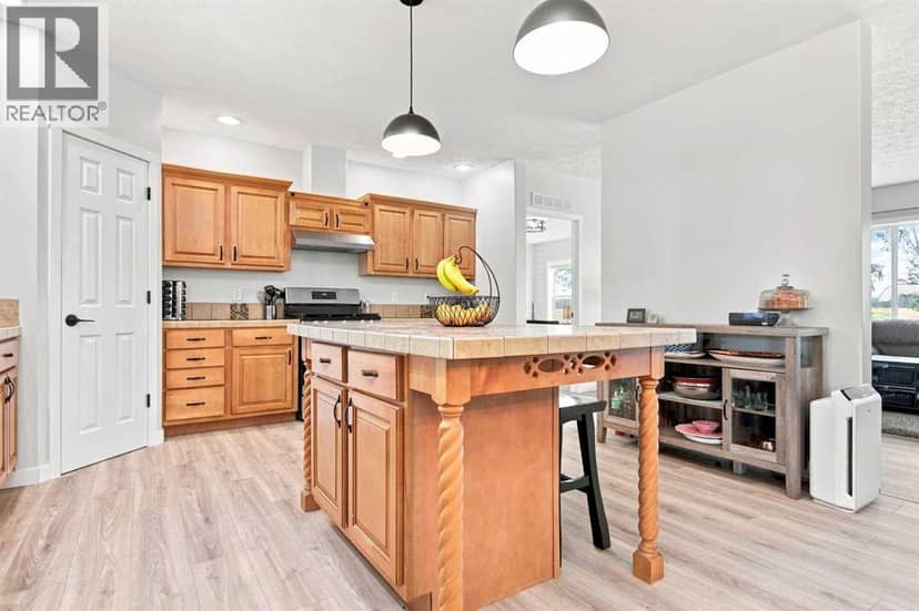 370040 Range Road 4-0 — photo 18 of 40