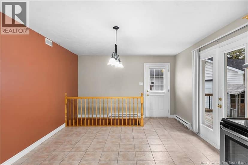 413 Mandeville Street — photo 11 of 36