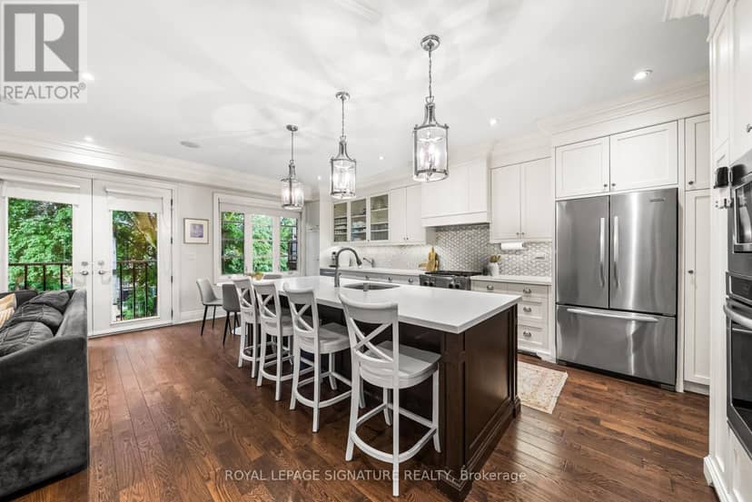 39 Regina Avenue — photo 10 of 39