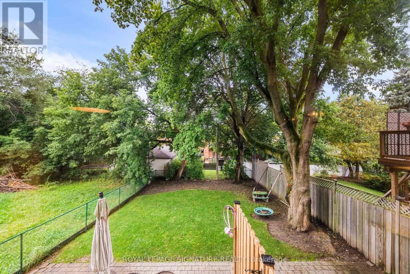 39 Regina Avenue — photo 16 of 39