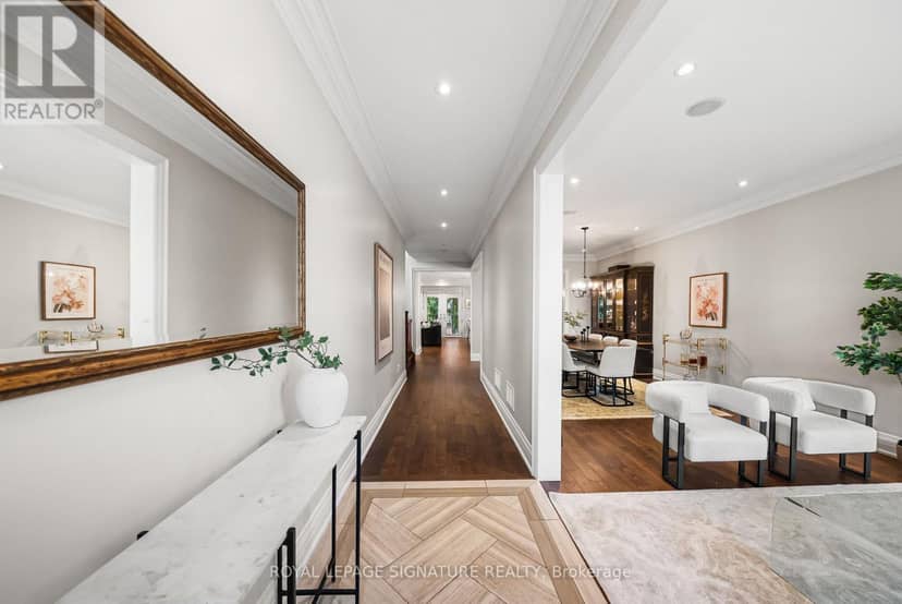 39 Regina Avenue, Toronto, photo 3