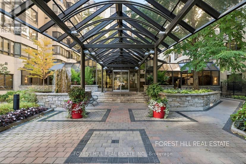 301B - 195 St. Patrick Street, Toronto, photo 2