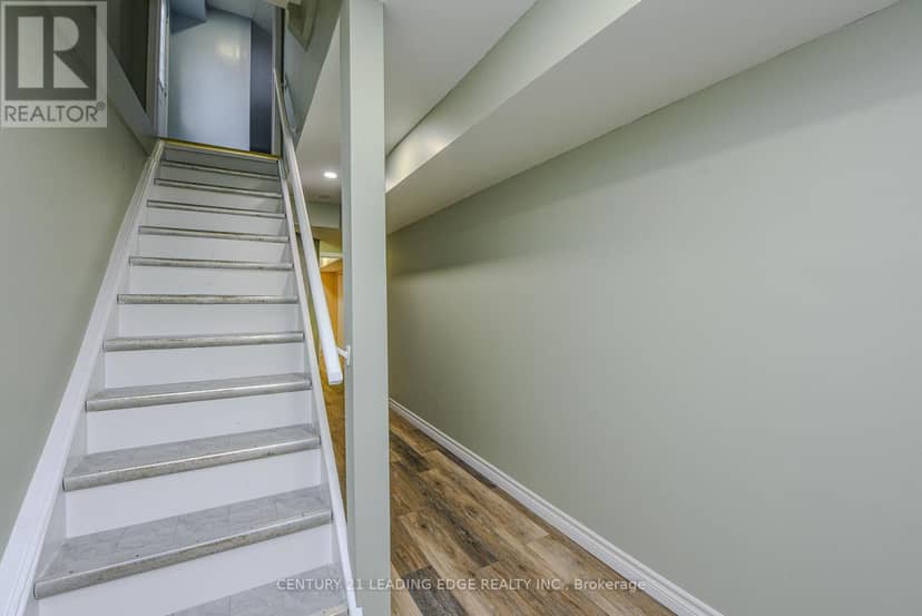 169 Hickling Trail — photo 36 of 40