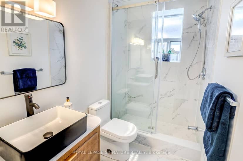 105 Earlscourt Avenue — photo 14 of 22