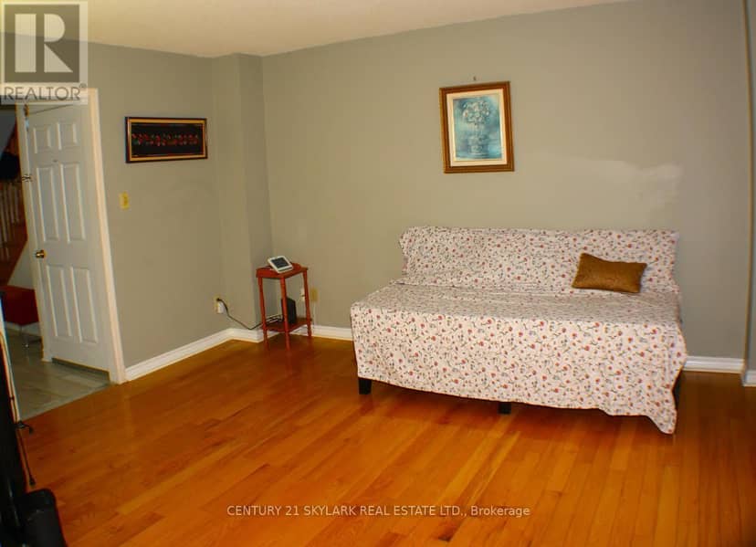 173 Lech Walesa Drive, Mississauga, photo 7