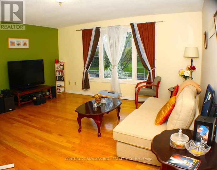 173 Lech Walesa Drive, Mississauga, photo 8