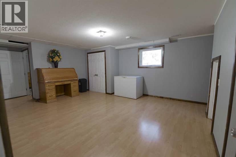 142081 Range Road 135 — photo 24 of 40