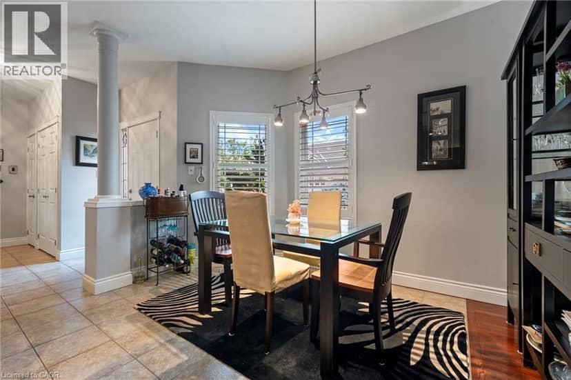 10 COBBLESTONE Drive Unit# 25 — photo 8 of 40