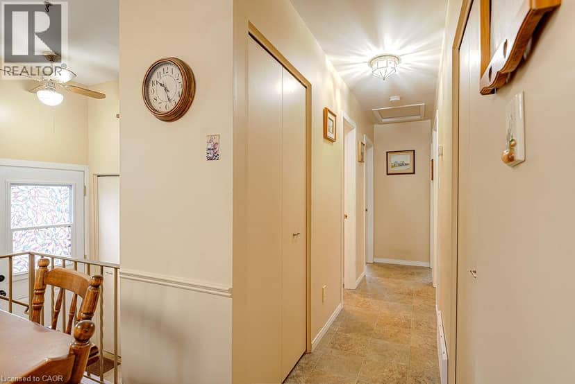 210 SHELLEY Drive — photo 14 of 36