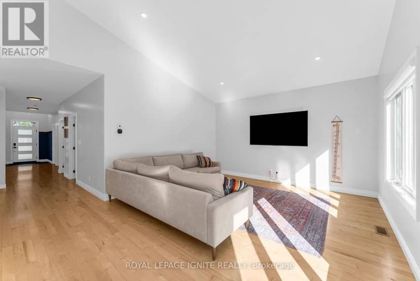 1234 Mazzolin Crescent — photo 9 of 40