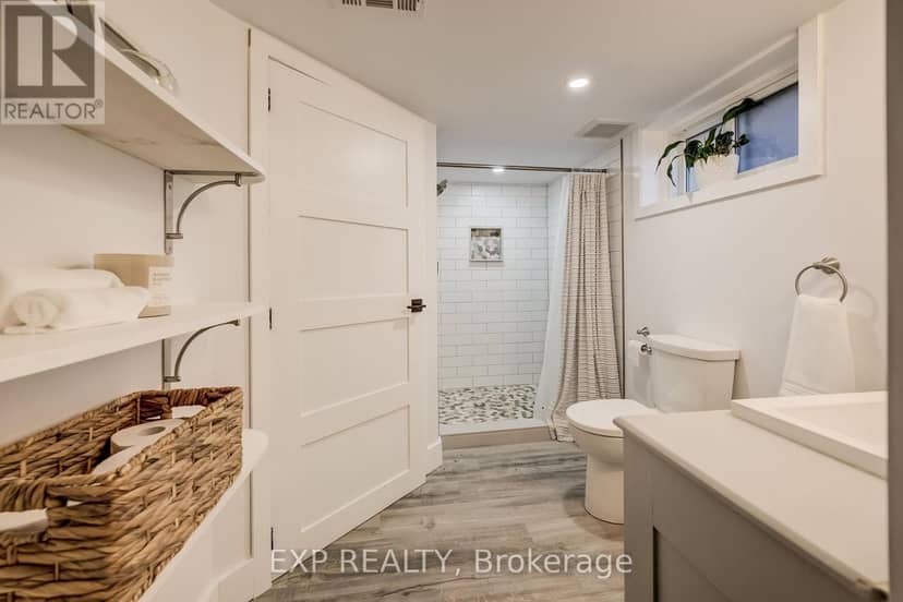36 Crestwood Avenue — photo 26 of 37