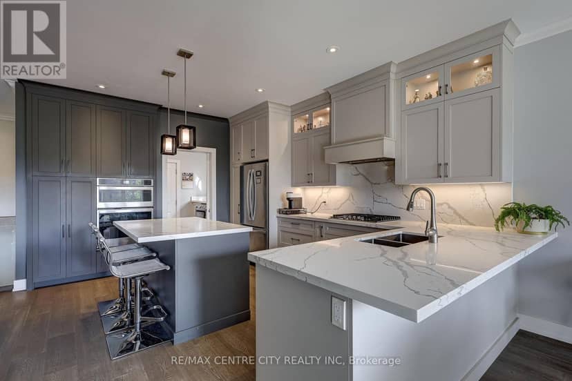 151 Robin Ridge Drive — photo 15 of 40