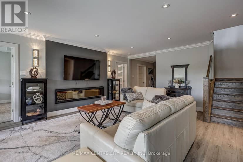 151 Robin Ridge Drive — photo 32 of 40