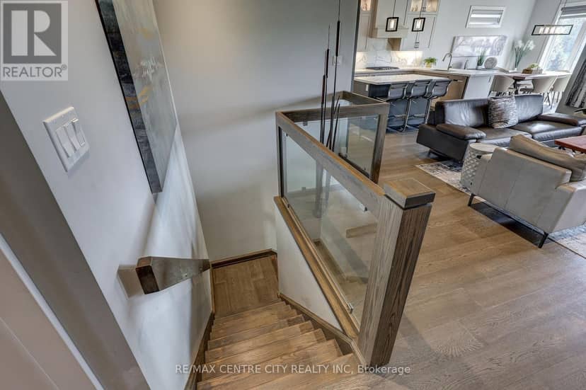 151 Robin Ridge Drive — photo 31 of 40