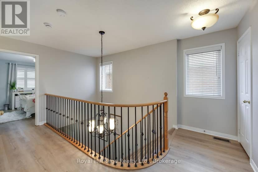 6 Goodall Crescent — photo 22 of 40