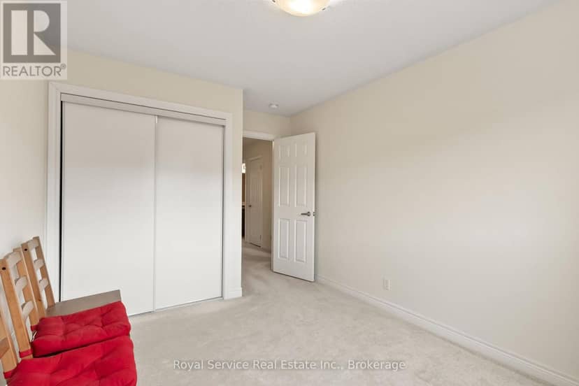23 Tabaret Crescent — photo 20 of 40