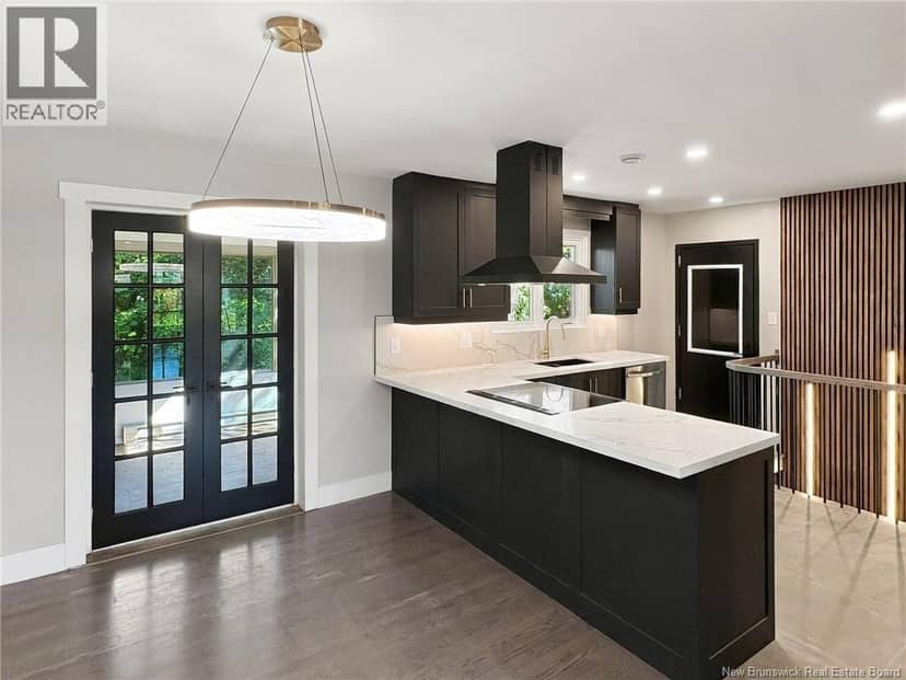 85 Mount Royal Boulevard — photo 6 of 40