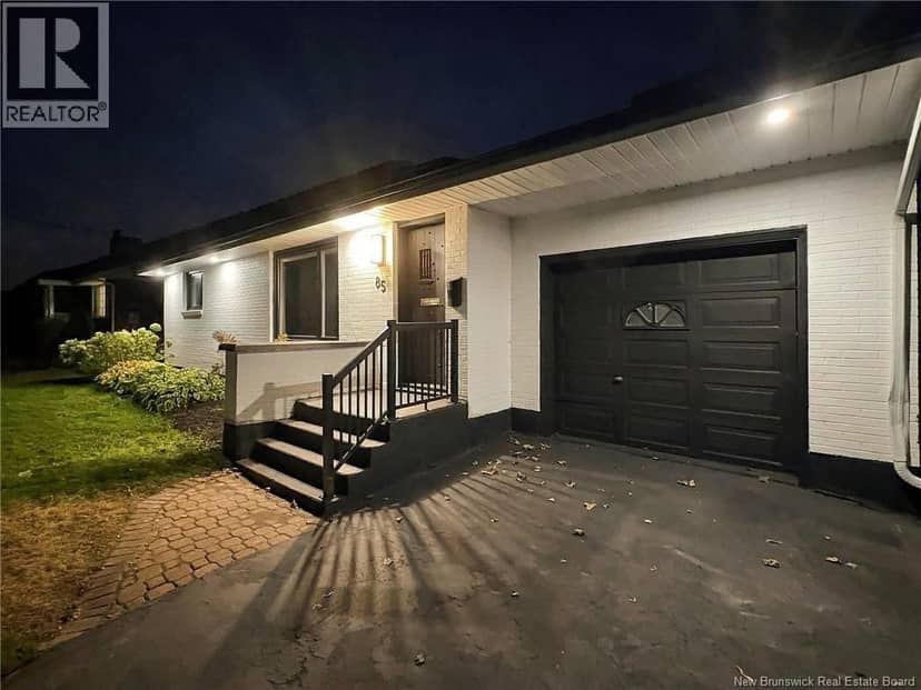 85 Mount Royal Boulevard — photo 39 of 40