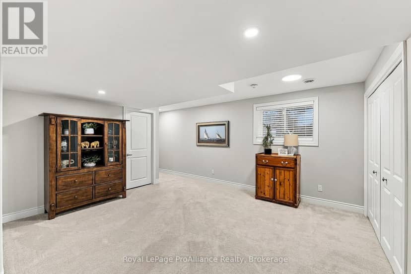 17 Clayton John Avenue — photo 30 of 40