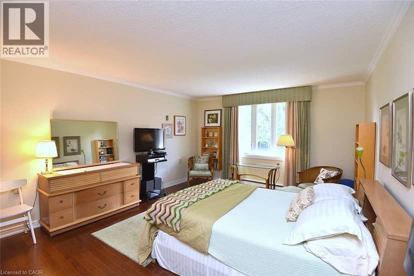 150 WILSON Street W Unit# 303 — photo 22 of 40