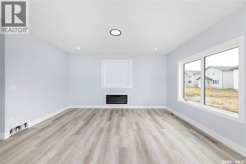 215 Taskamanwa STREET — photo 8 of 40