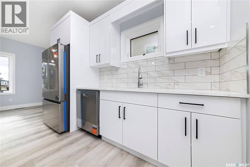 215 Taskamanwa STREET — photo 13 of 40