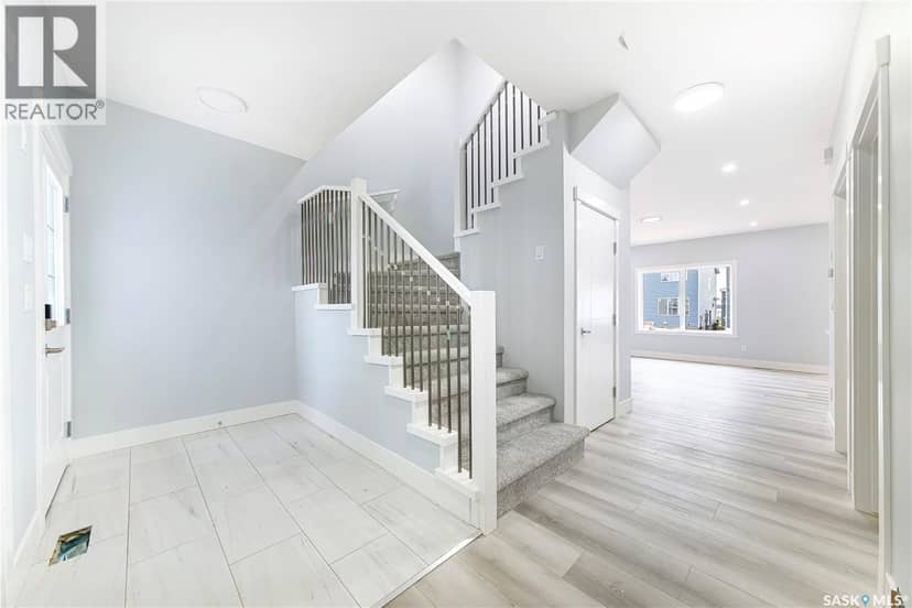 215 Taskamanwa STREET — photo 4 of 40