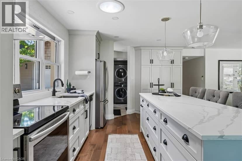 90 DEAN Avenue — photo 10 of 35
