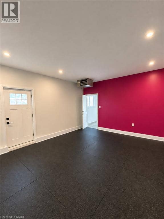 90 DEAN Avenue — photo 32 of 35