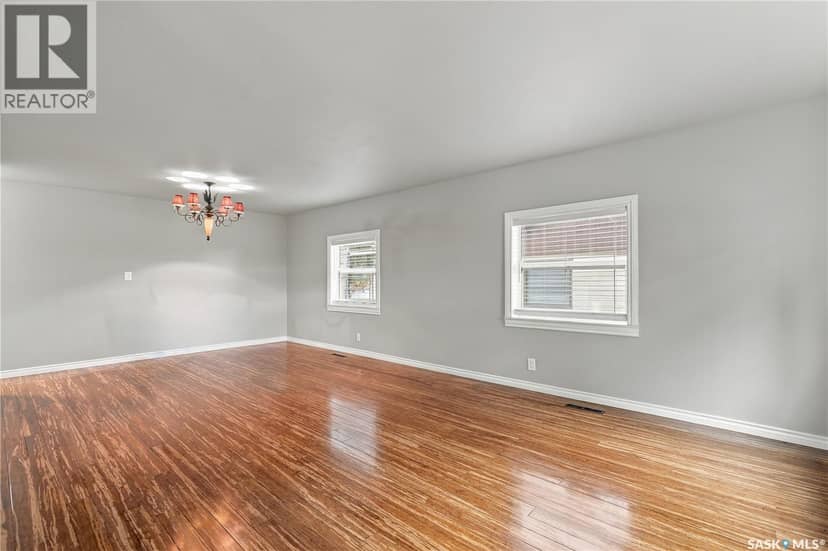 106 5th AVENUE W — photo 4 of 40