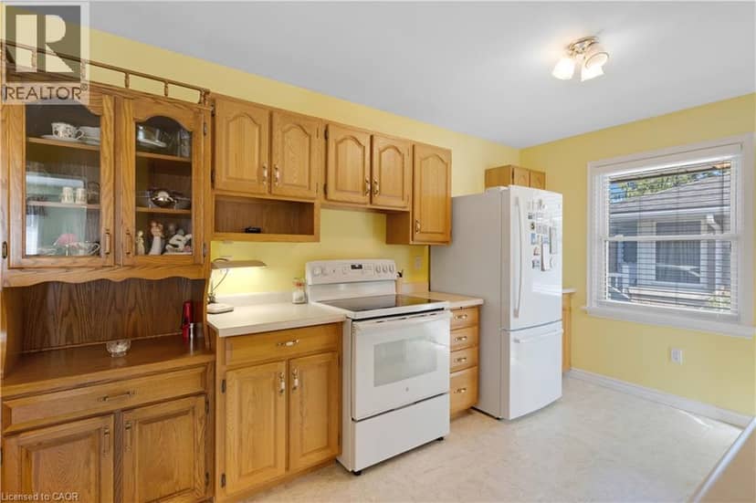 297 WILSON Avenue — photo 11 of 40