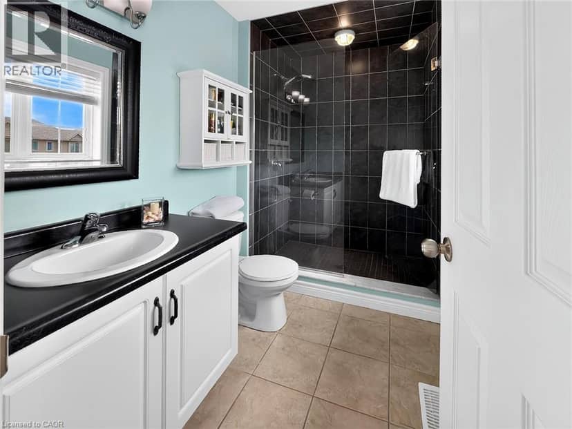 326 VINCENT Drive — photo 31 of 40