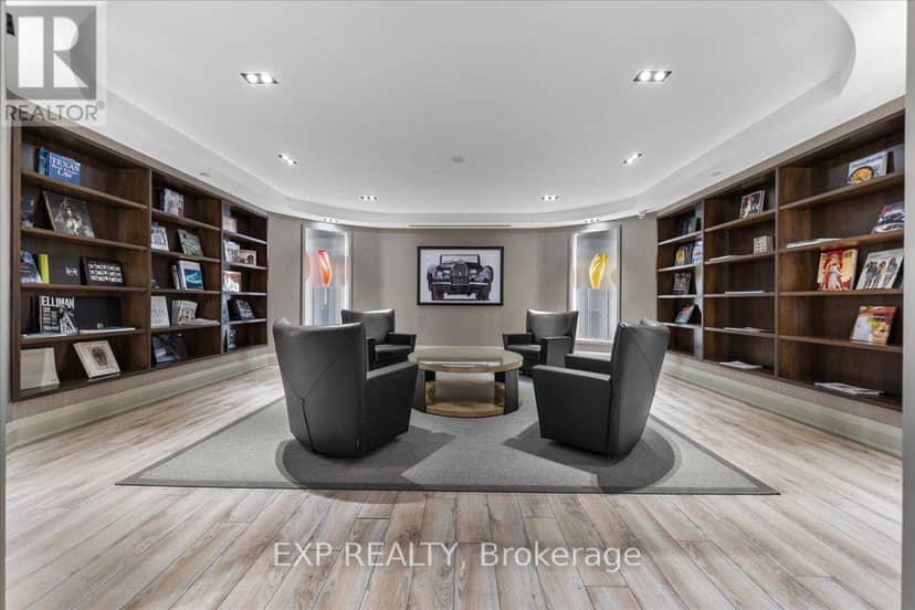406 - 111 Champagne Avenue S — photo 26 of 31