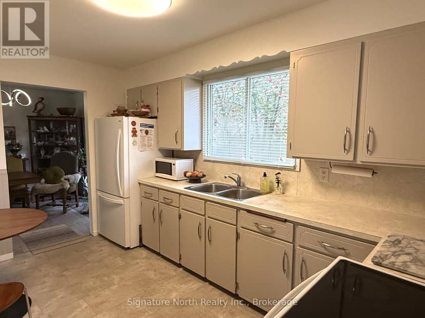1027 Riverdale Road, Thunder Bay, photo 4