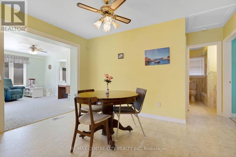 297 Wilson Avenue — photo 13 of 40