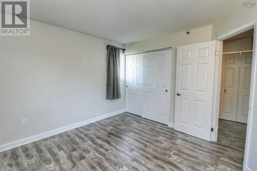206 158 Farnham Gate Road — photo 23 of 23