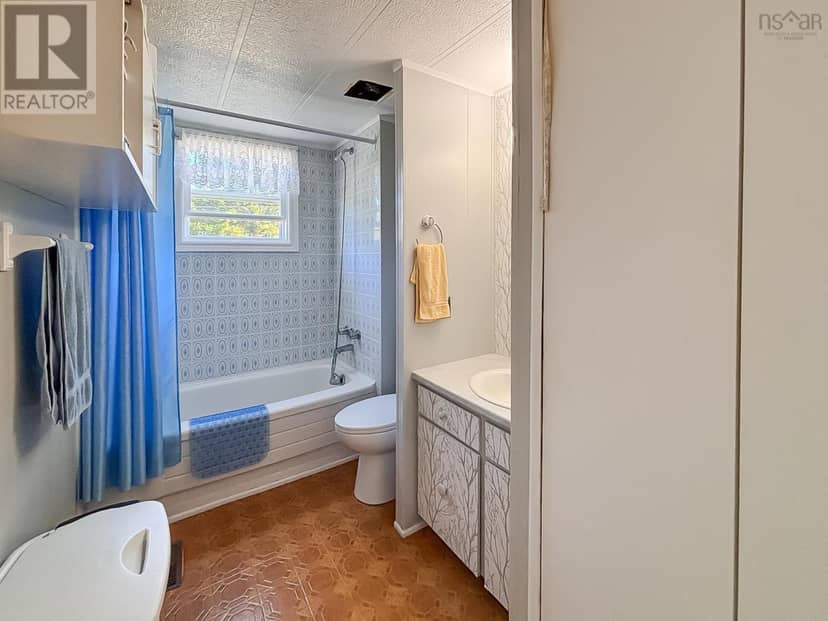 1388 New Cumberland Road — photo 13 of 26