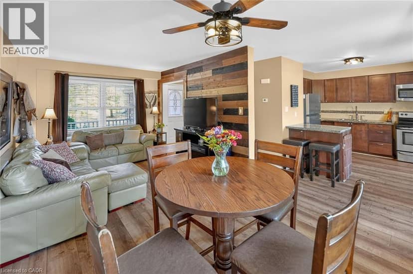 11 HEDGE LAWN Drive — photo 11 of 40