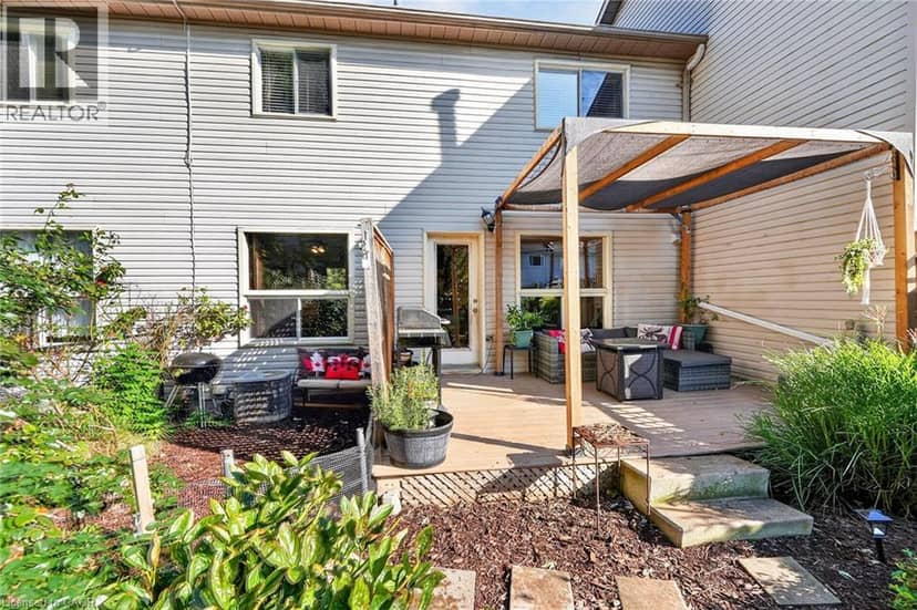 11 HEDGE LAWN Drive — photo 38 of 40