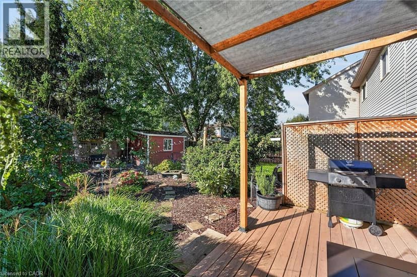 11 HEDGE LAWN Drive — photo 40 of 40