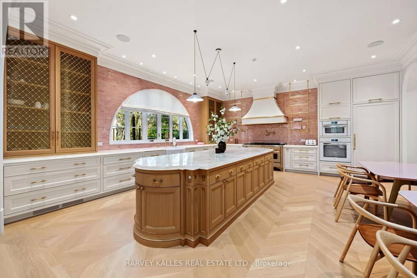 221 Forest Hill Road, Toronto, photo 8