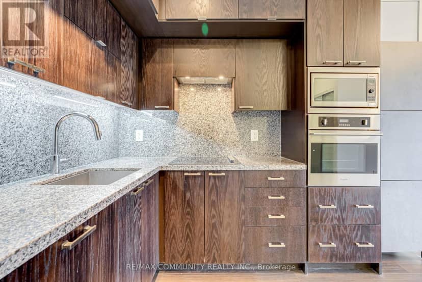 1008 - 120 Harrison Garden Boulevard — photo 10 of 29