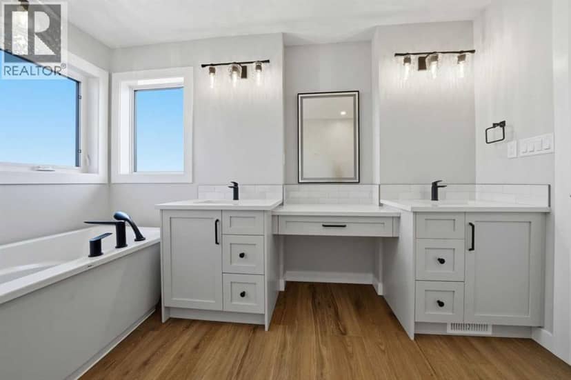 28 Tipping Avenue — photo 14 of 22
