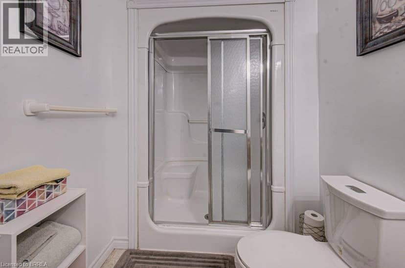 48C HARRIS Avenue — photo 37 of 40