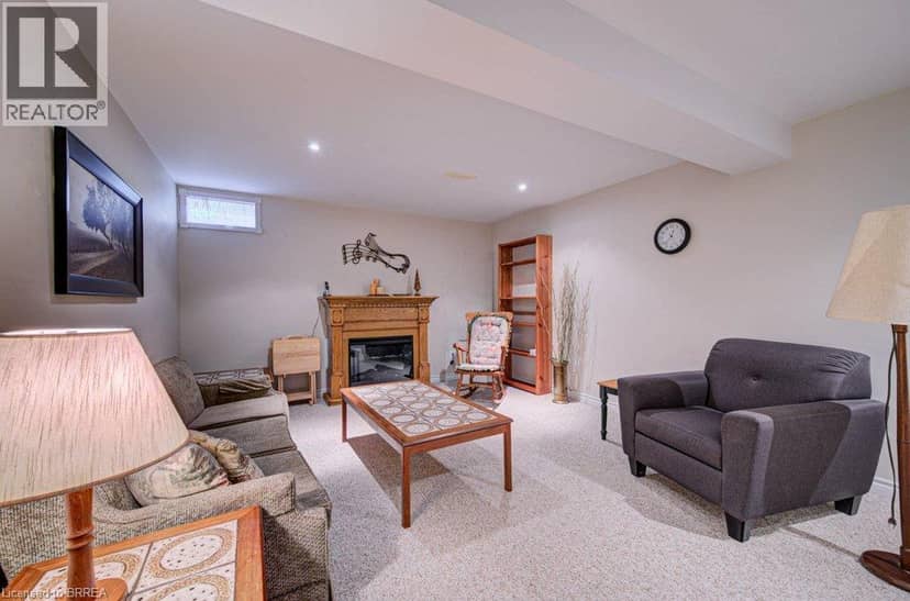 48C HARRIS Avenue — photo 33 of 40