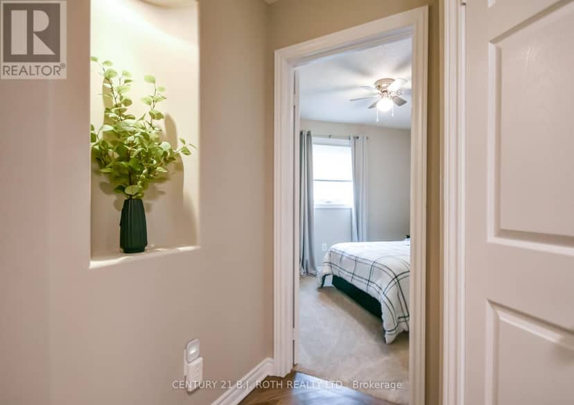 1 Silversands Crescent — photo 32 of 40