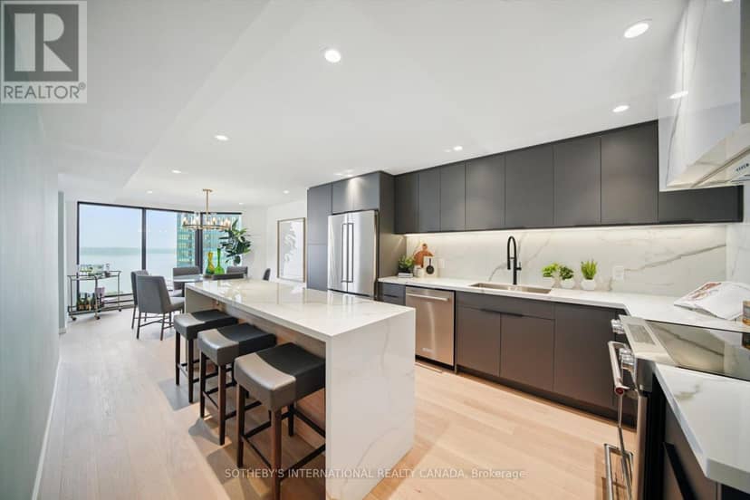 1110 - 65 Harbour Square, Toronto, photo 2