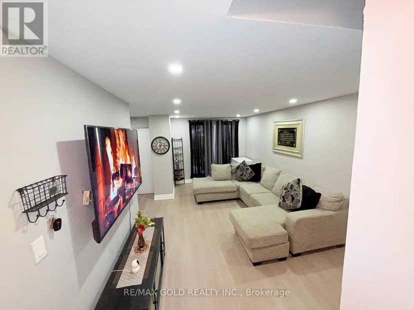 179 - 2095 Roche Court — photo 25 of 40